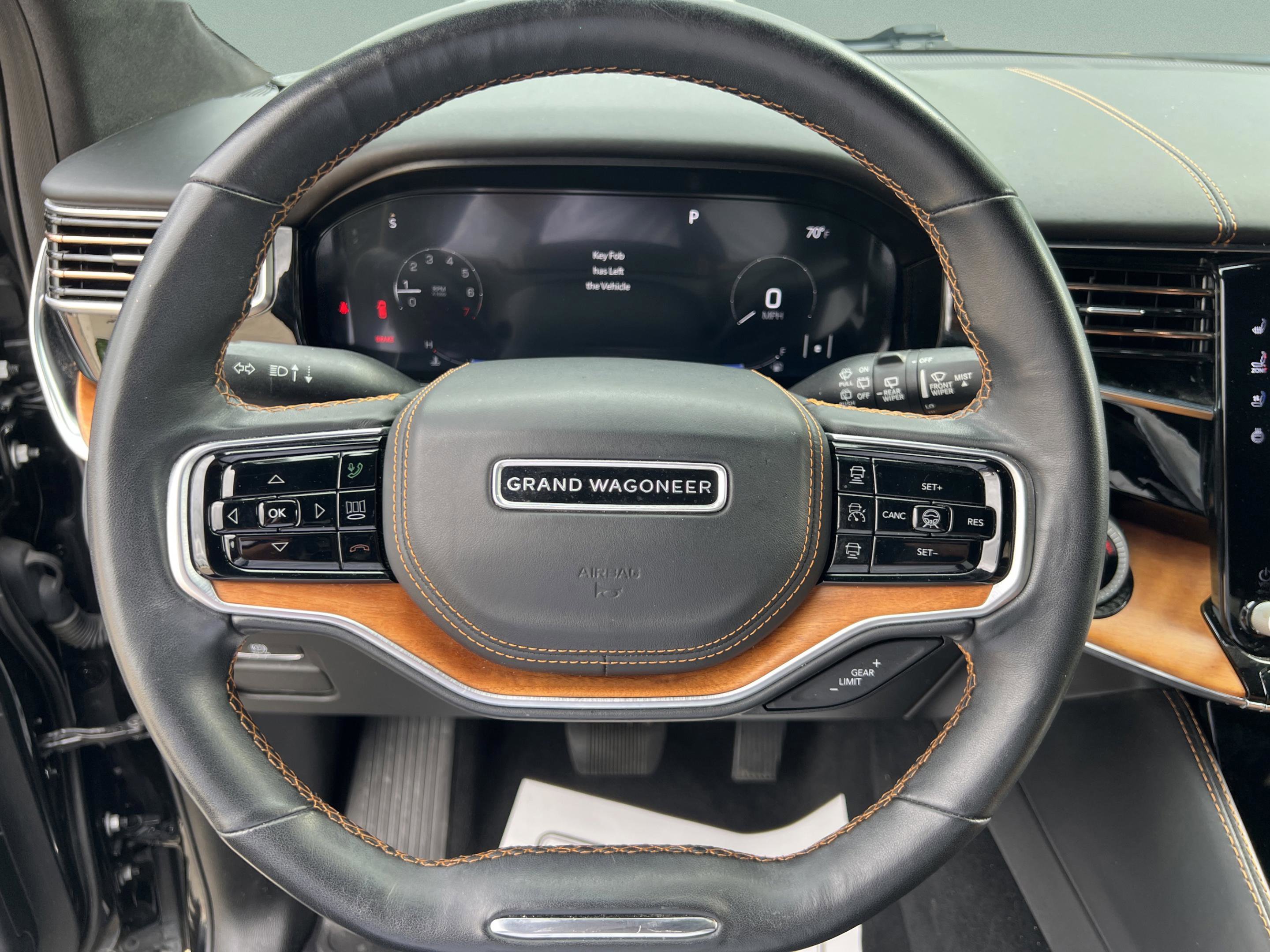 Used 2022 Jeep Grand Wagoneer Series III image 10