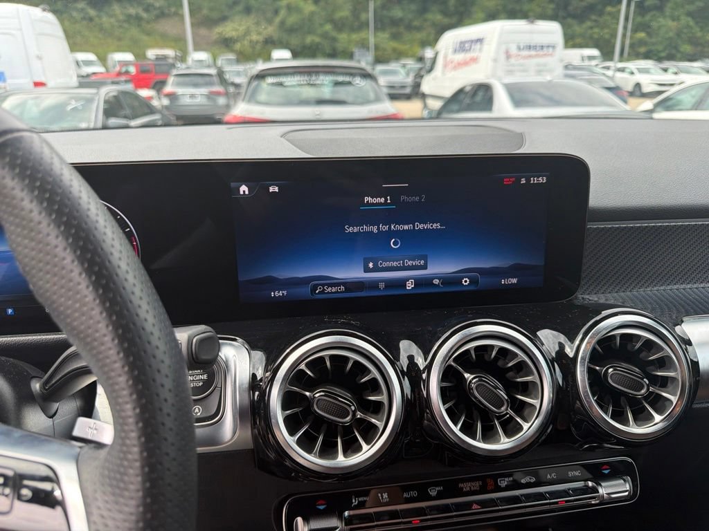 Used 2026 Mercedes-Benz GLB 250 4MATIC image 12