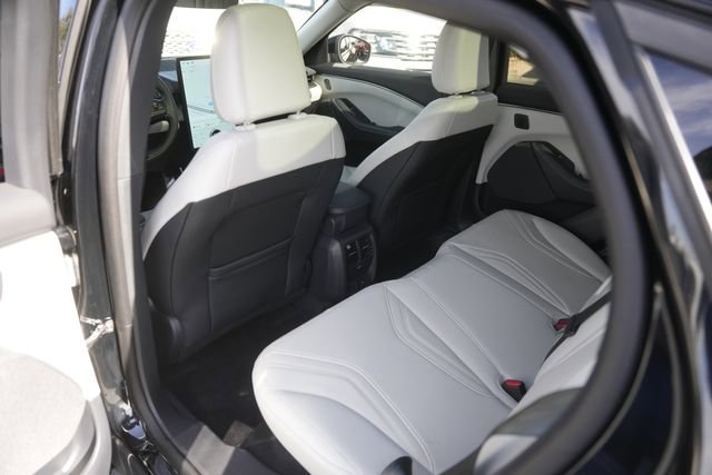 Used 2024 Ford Mustang Mach-E Premium image 12