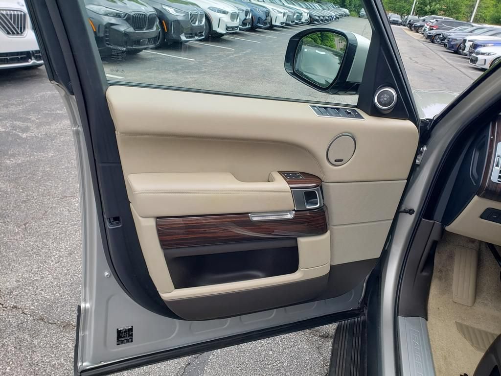 Used 2016 Land Rover Range Rover HSE AWD/4WD image 10