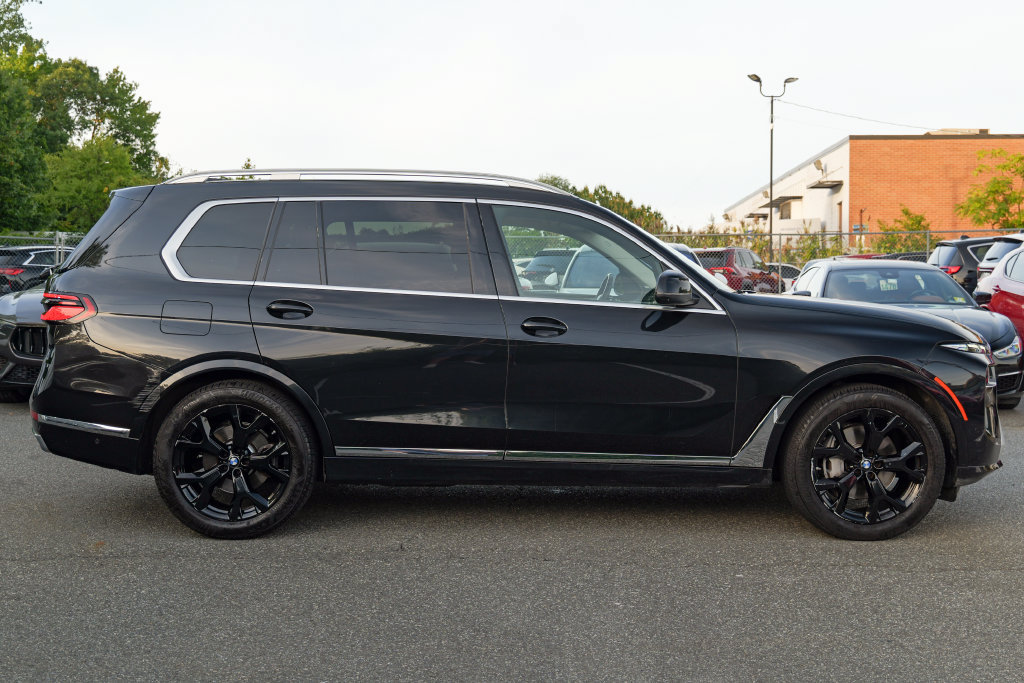 Used 2024 BMW X7 xDrive40i w/ Executive Package AWD/4WD image 8