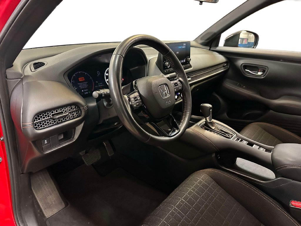 Used 2024 Honda HR-V Sport image 16