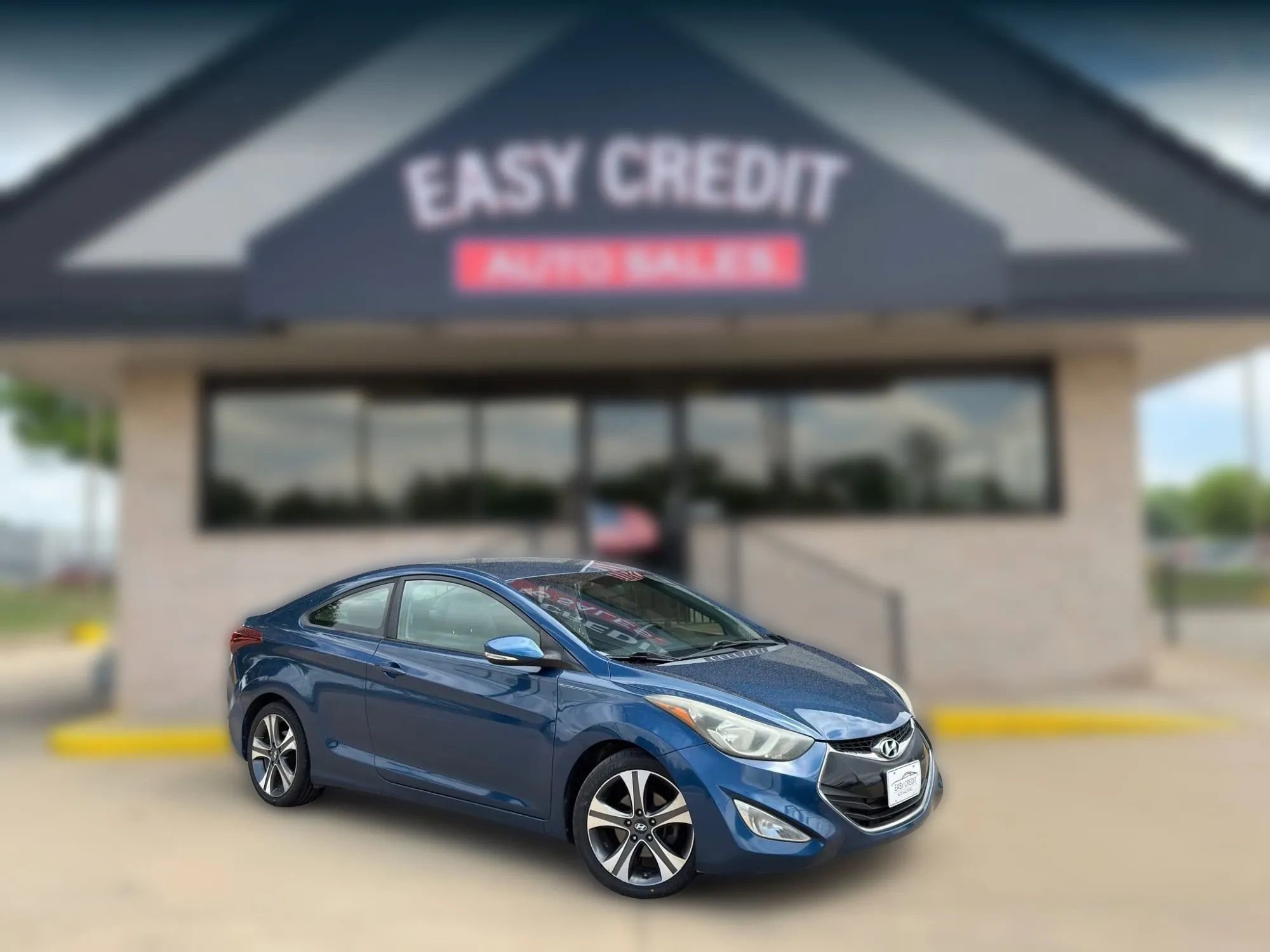 Used 2014 Hyundai Elantra FWD image 1