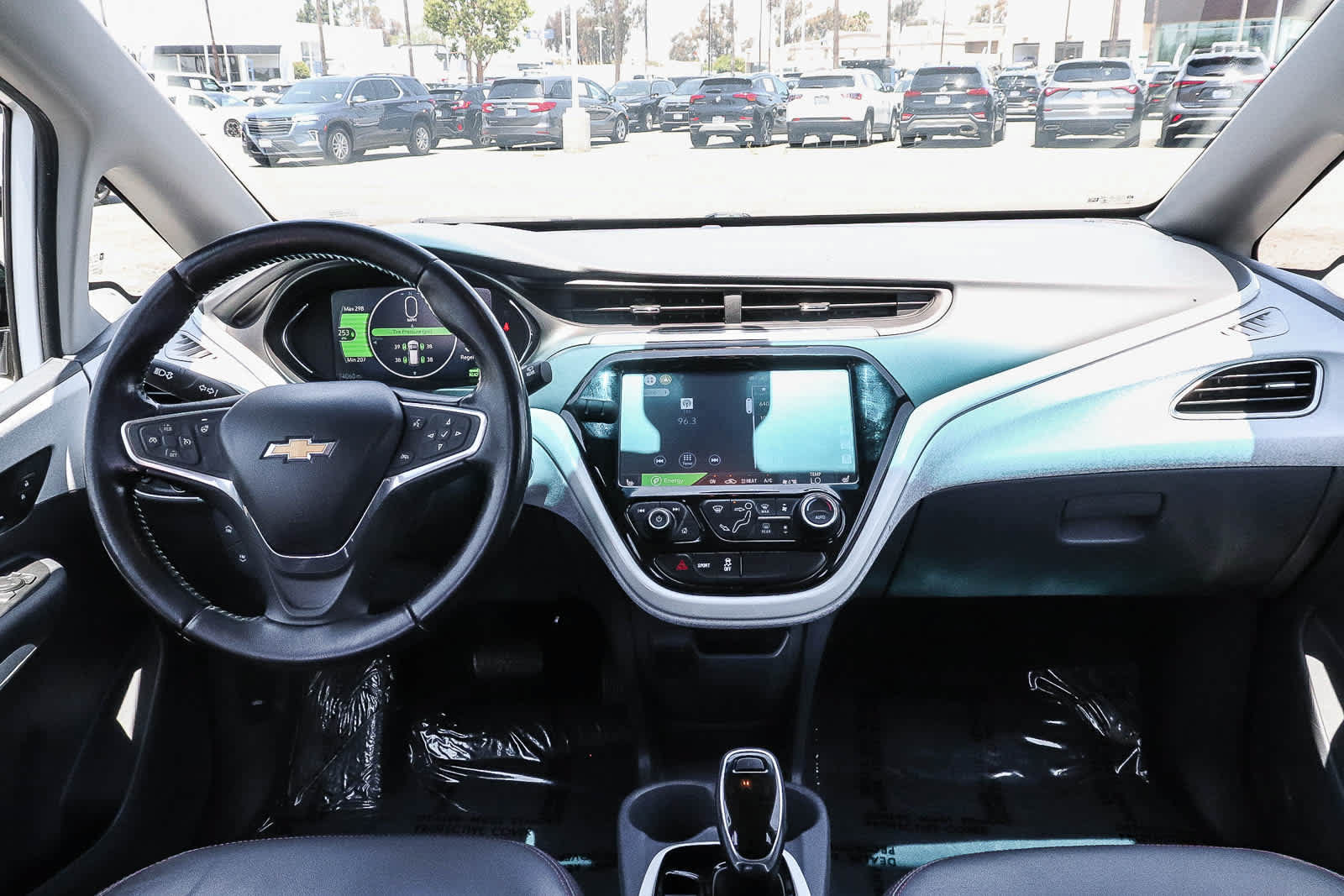 Used 2020 Chevrolet Bolt Premier FWD image 17