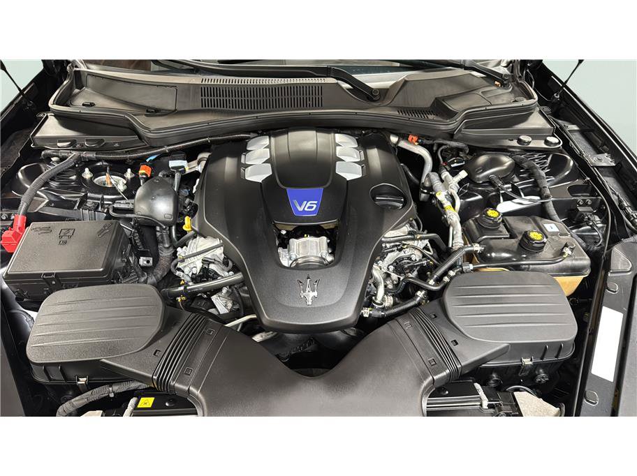 Used 2021 Maserati Quattroporte S RWD image 46