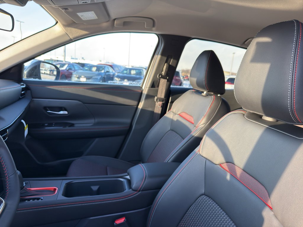 New 2026 Nissan Kicks SR image 25