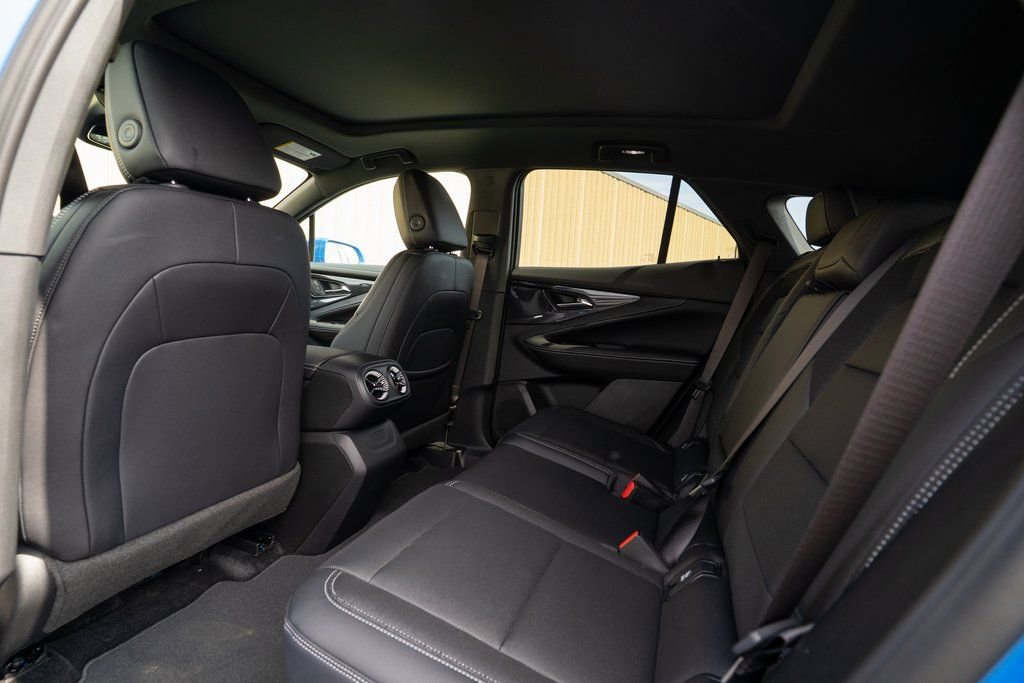 New 2025 Chevrolet Blazer EV LT w/ Super Cruise Package image 31