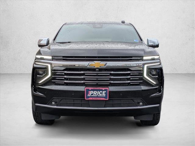Used 2025 Chevrolet Tahoe Premier AWD/4WD image 2