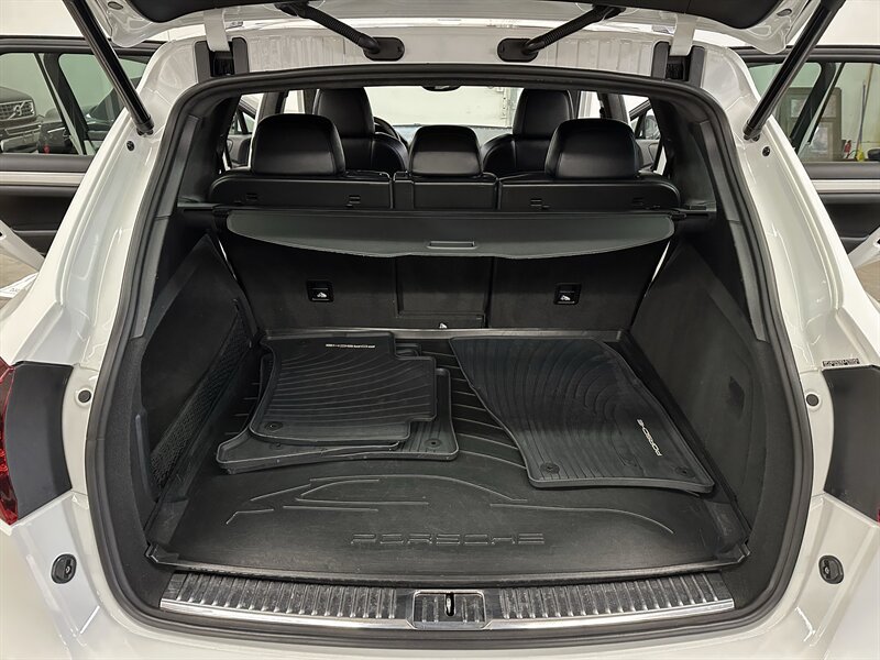 Used 2013 Porsche Cayenne GTS AWD/4WD image 14