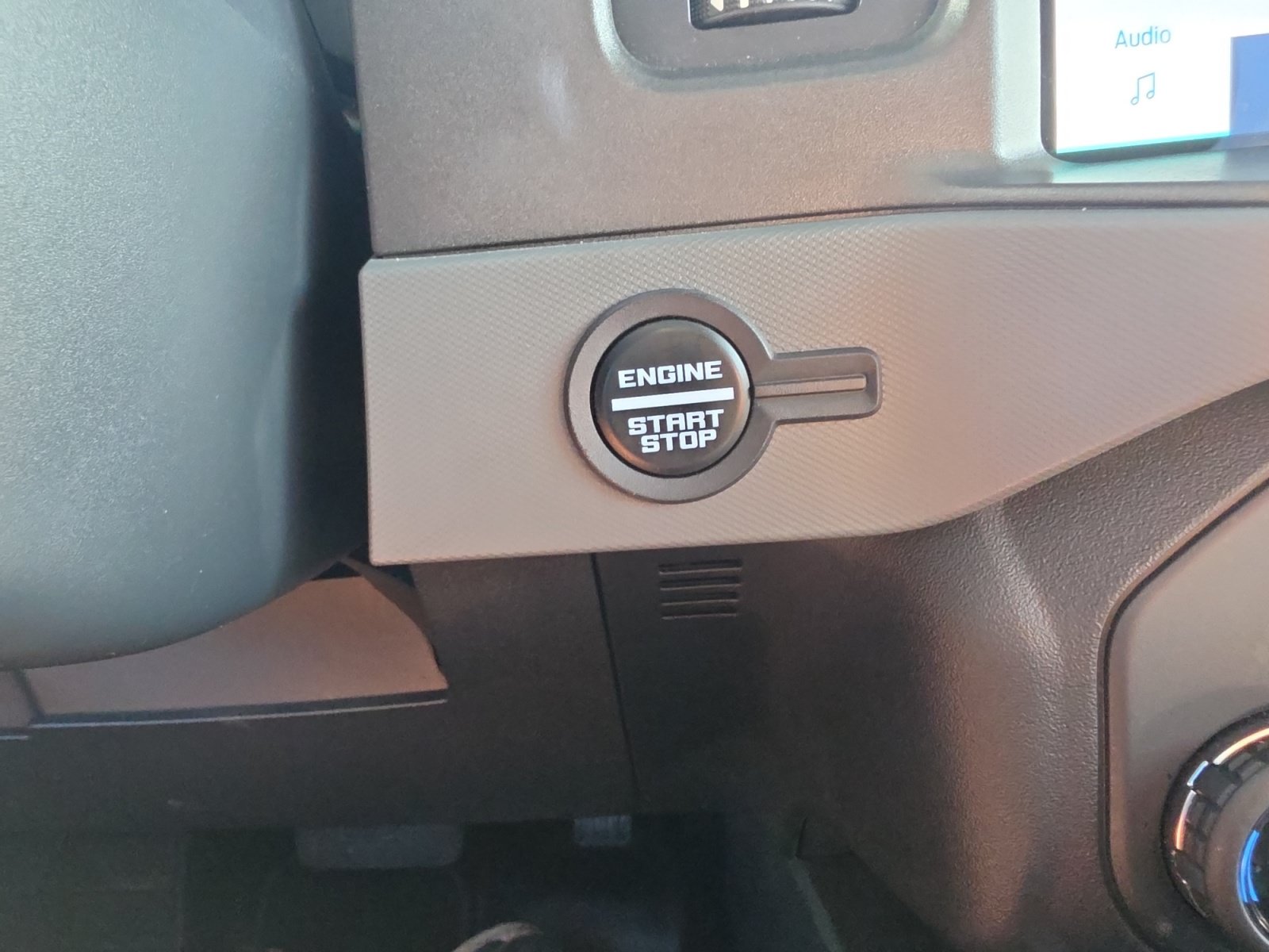 Used 2024 Ford Bronco Black Diamond AWD/4WD image 15