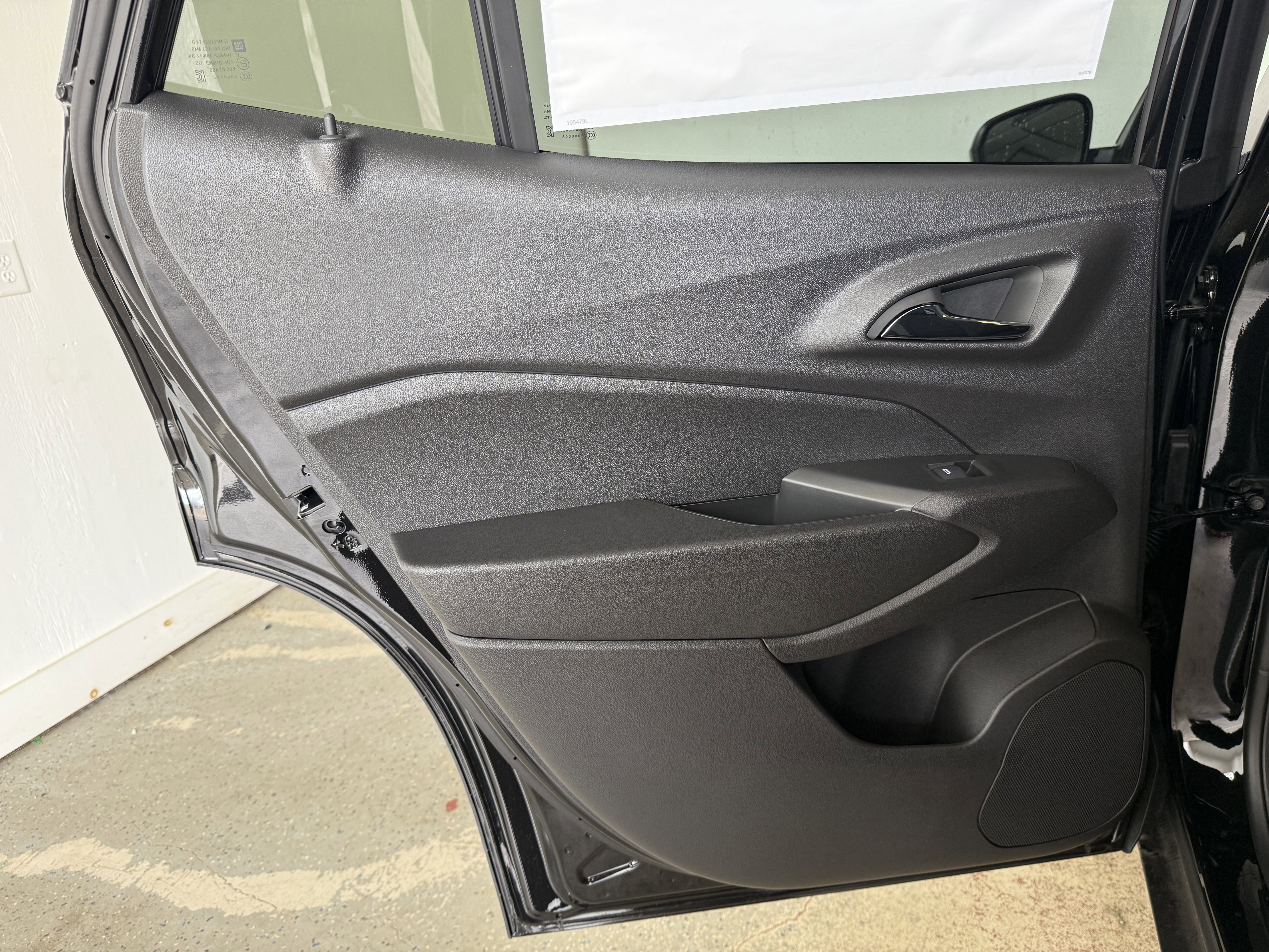 New 2026 Chevrolet Trax LT w/ LT Convenience Package image 37