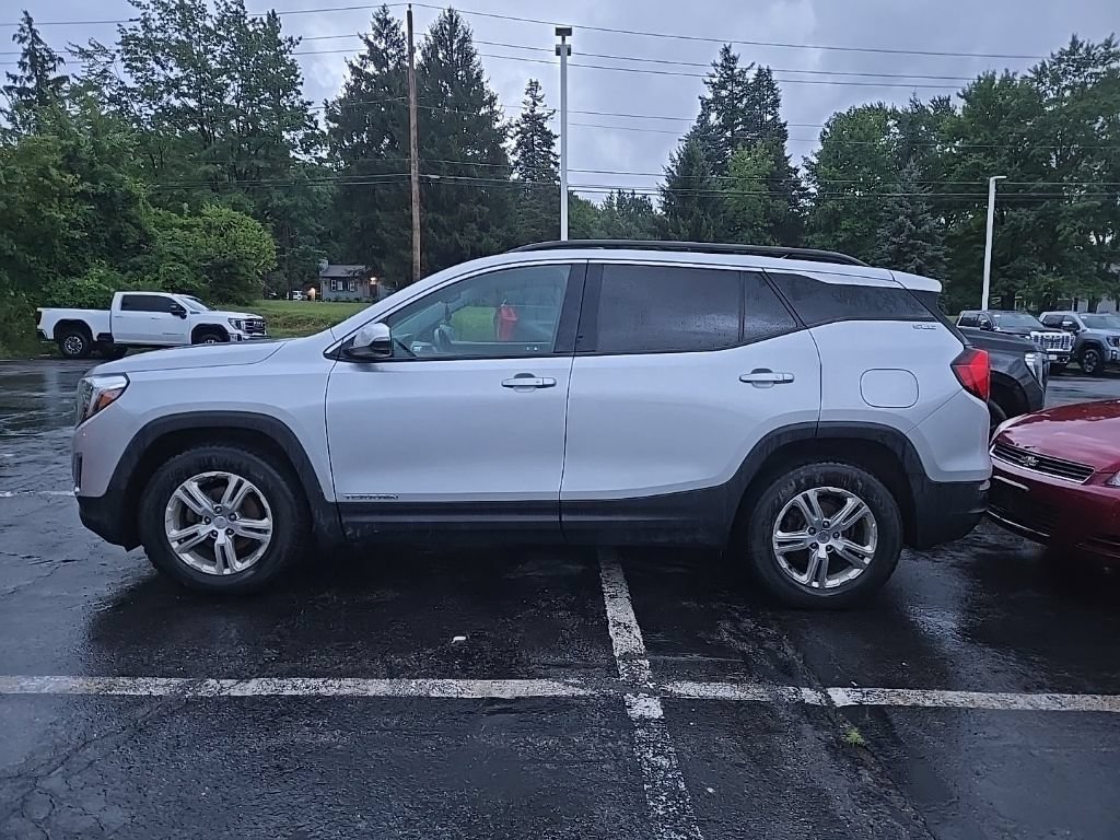 Used 2019 GMC Terrain SLE w/ Driver Convenience Package AWD/4WD image 5
