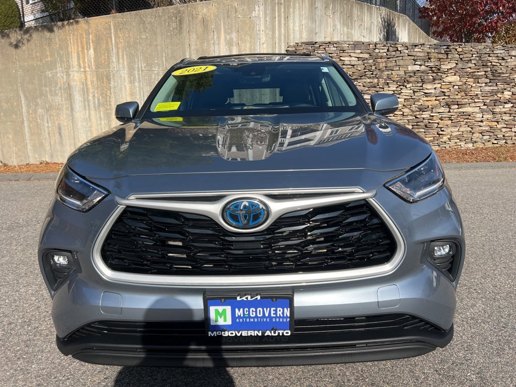 Used 2021 Toyota Highlander XLE image 7