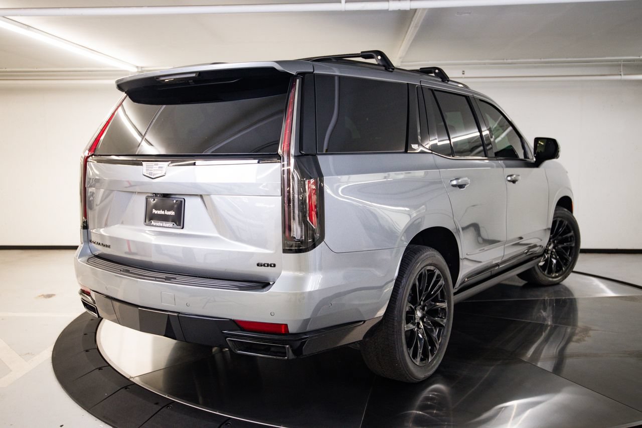 Used 2024 Cadillac Escalade Sport Platinum w/ LPO, ONYX Package AWD/4WD image 7