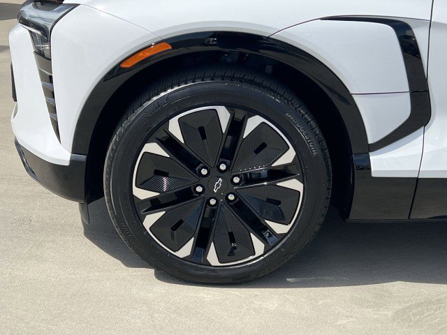 Used 2024 Chevrolet Blazer EV RS image 32