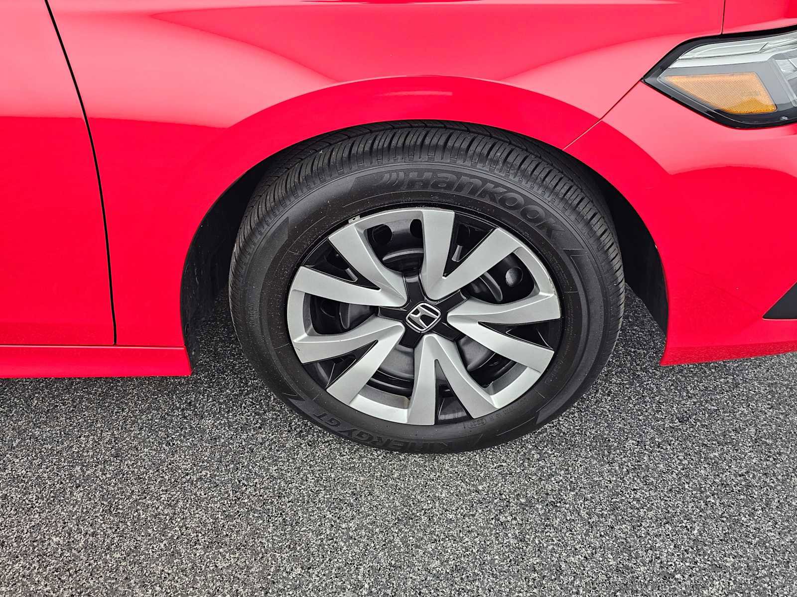 Used 2023 Honda Civic LX image 9