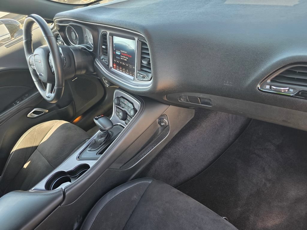 Used 2018 Dodge Challenger R/T Scat Pack RWD image 21