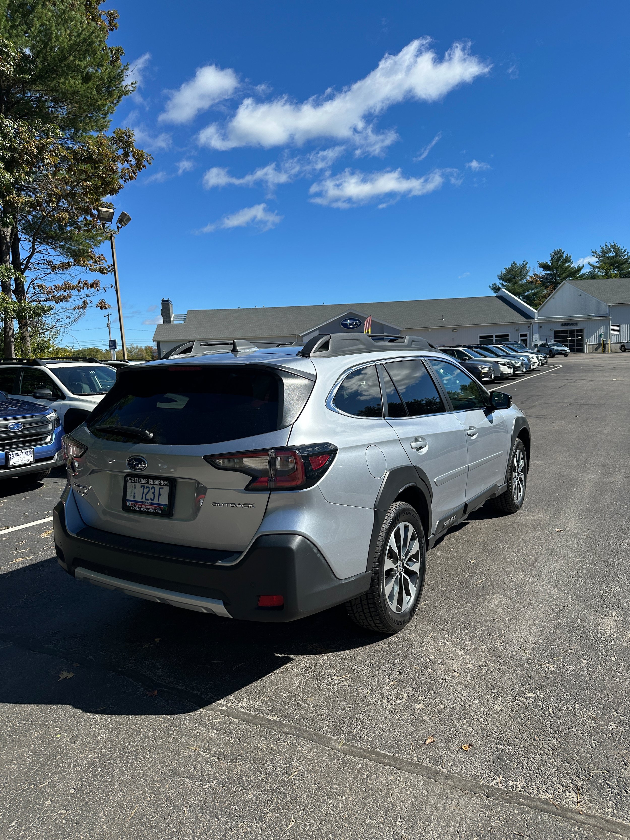 Used 2025 Subaru Outback Limited AWD/4WD image 8