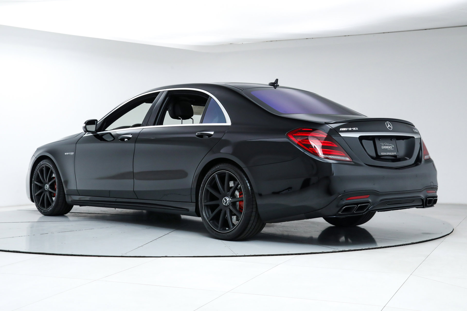 Used 2020 Mercedes-Benz S 63 AMG 4MATIC Sedan image 3