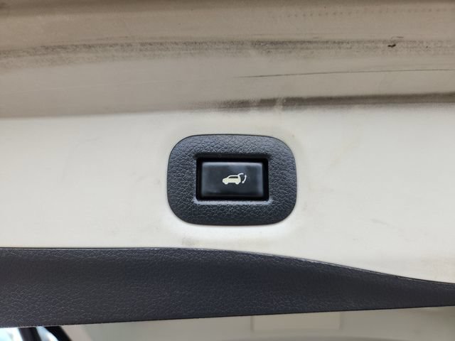 Used 2018 Nissan Rogue SV AWD/4WD image 33
