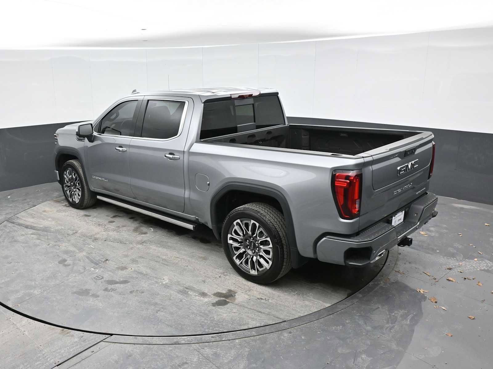 Used 2025 GMC Sierra 1500 Denali Ultimate image 29
