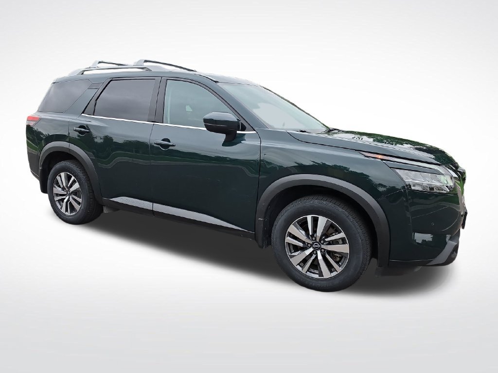 Used 2024 Nissan Pathfinder SL AWD/4WD image 8