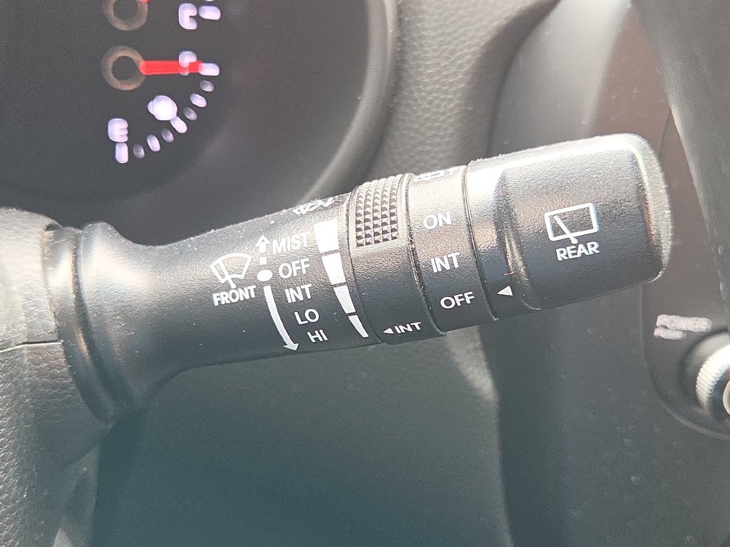 Used 2018 Kia Soul FWD image 32