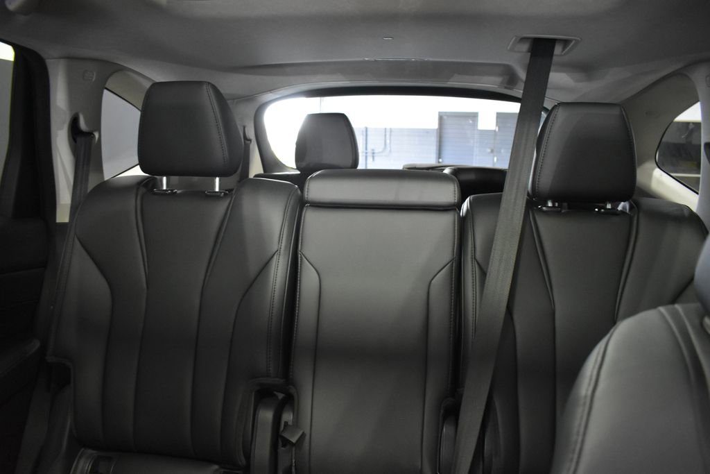 Used 2023 Acura MDX SH-AWD image 29