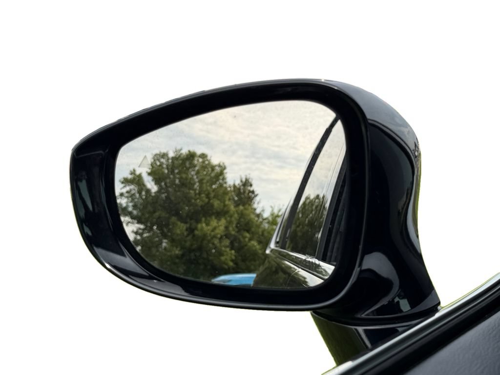 Used 2025 Chrysler Pacifica Select FWD image 20