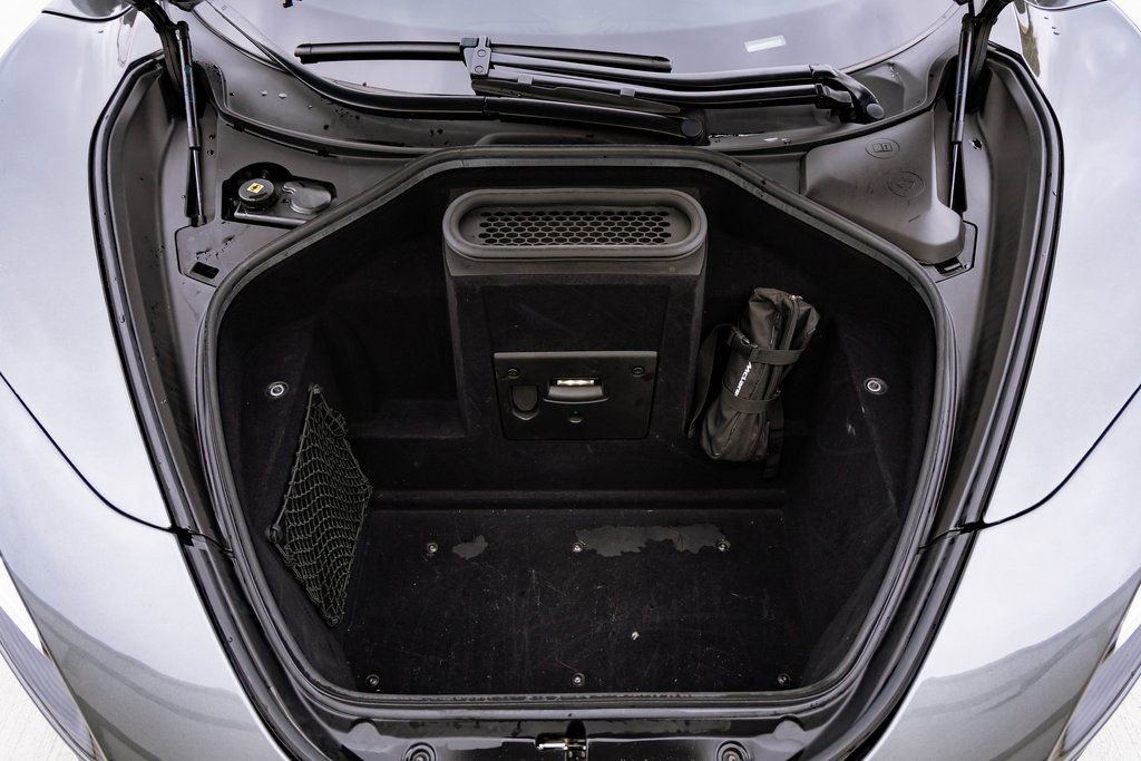 Used 2019 McLaren 720S Performance RWD image 22