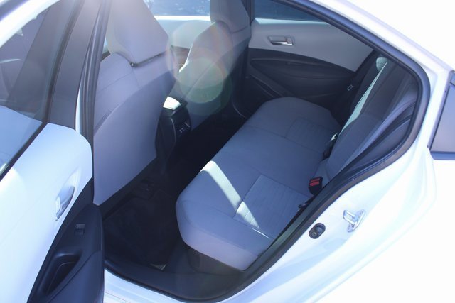 Used 2025 Toyota Corolla SE image 14