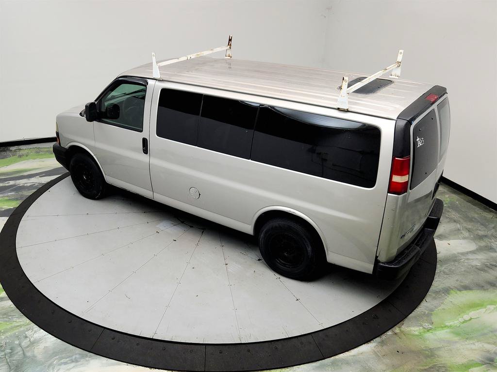 Used 2007 Chevrolet Express 1500 AWD Passenger w/ LT Preferred Equipment Group image 30