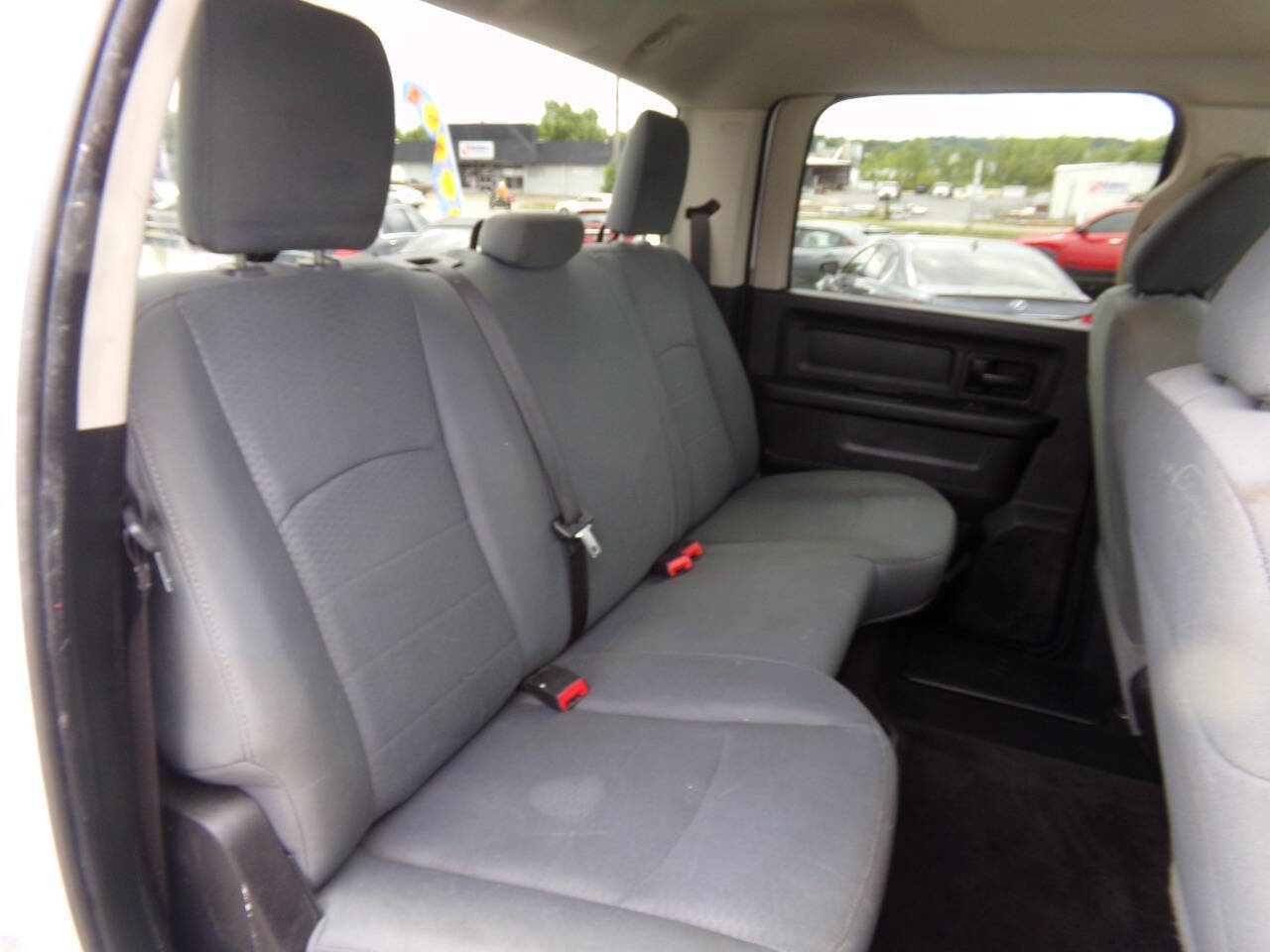 Used 2017 RAM 2500 Tradesman w/ Chrome Appearance Group image 22