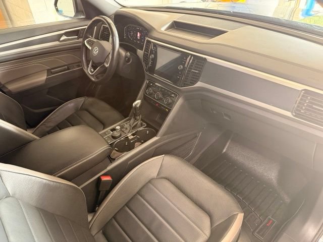 Used 2023 Volkswagen Atlas Cross Sport SEL Premium R-Line AWD/4WD image 23