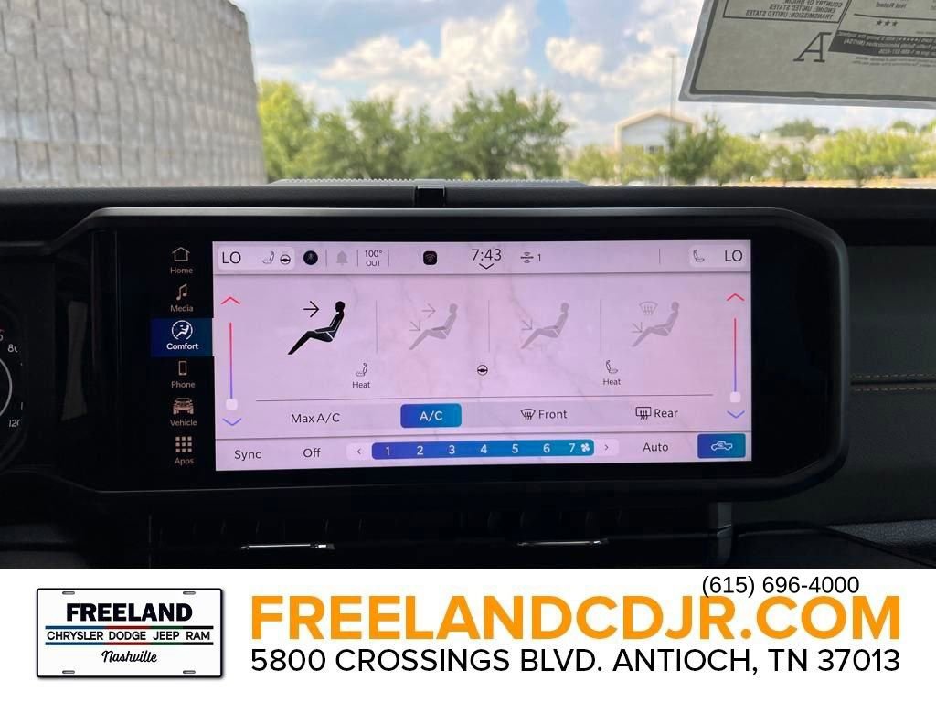 New 2025 Jeep Gladiator Mojave w/ Convenience Group image 25