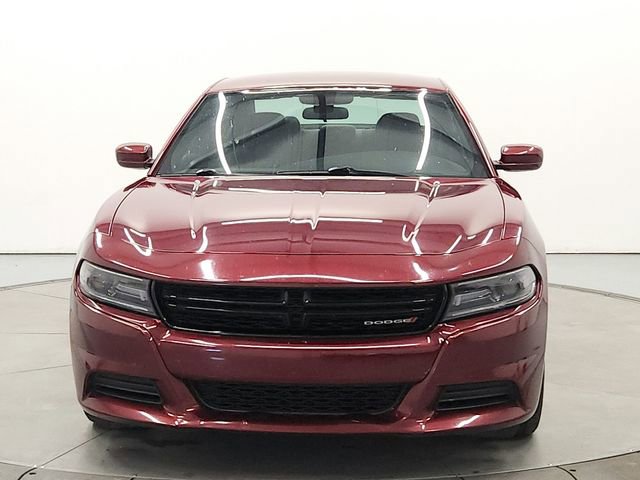 Used 2019 Dodge Charger SXT RWD image 2