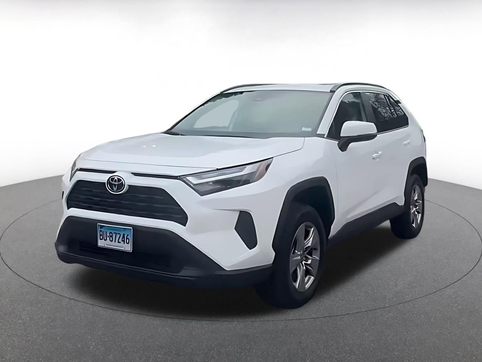 Used 2025 Toyota RAV4 XLE w/ Convenience Package AWD/4WD image 7