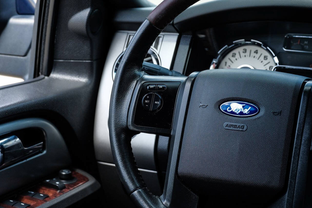 Used 2010 Ford Expedition EL 4WD image 23