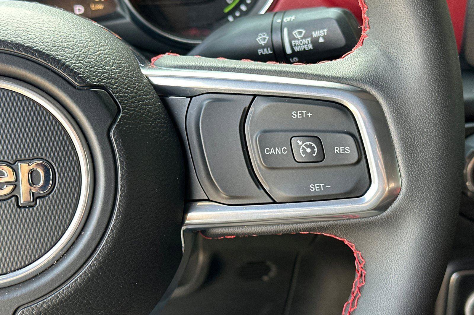 Used 2023 Jeep Wrangler Unlimited Rubicon 4xe image 28