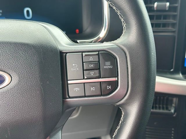 Used 2023 Ford F150 Lightning XLT AWD/4WD image 23