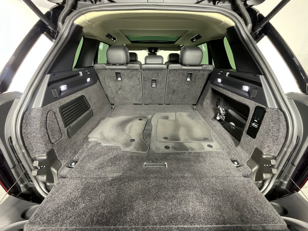Certified 2024 Land Rover Range Rover SE AWD/4WD image 27
