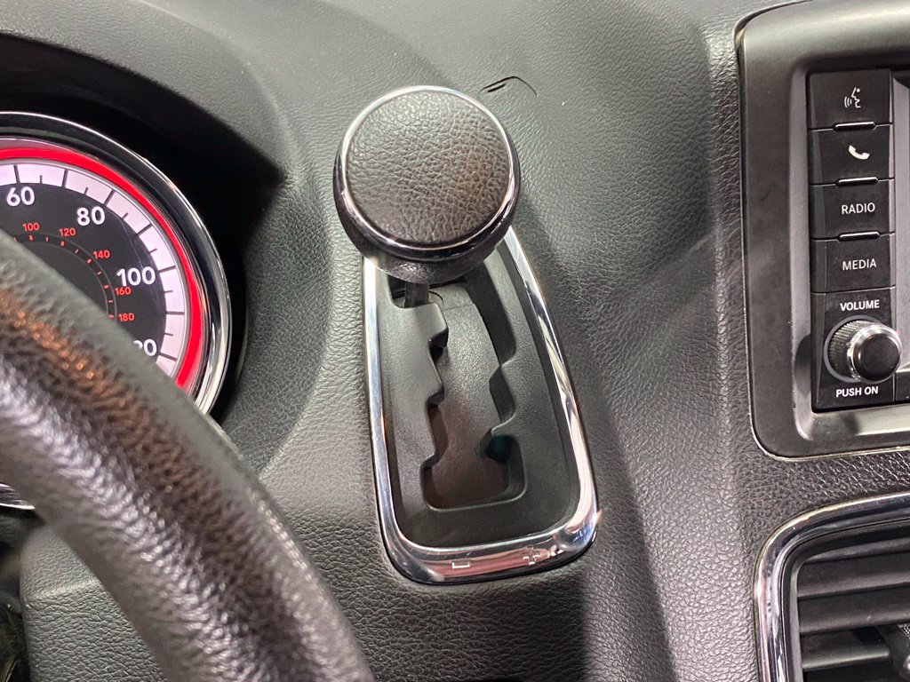 Used 2019 Dodge Grand Caravan SE FWD image 24