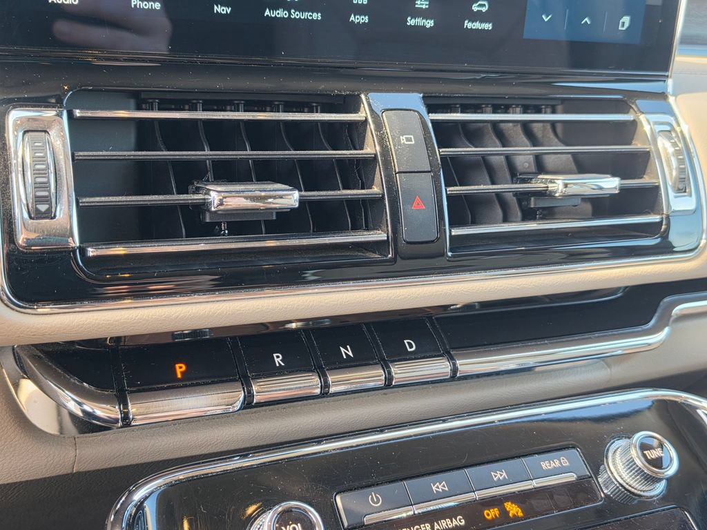 Used 2022 Lincoln Navigator Reserve AWD/4WD image 28