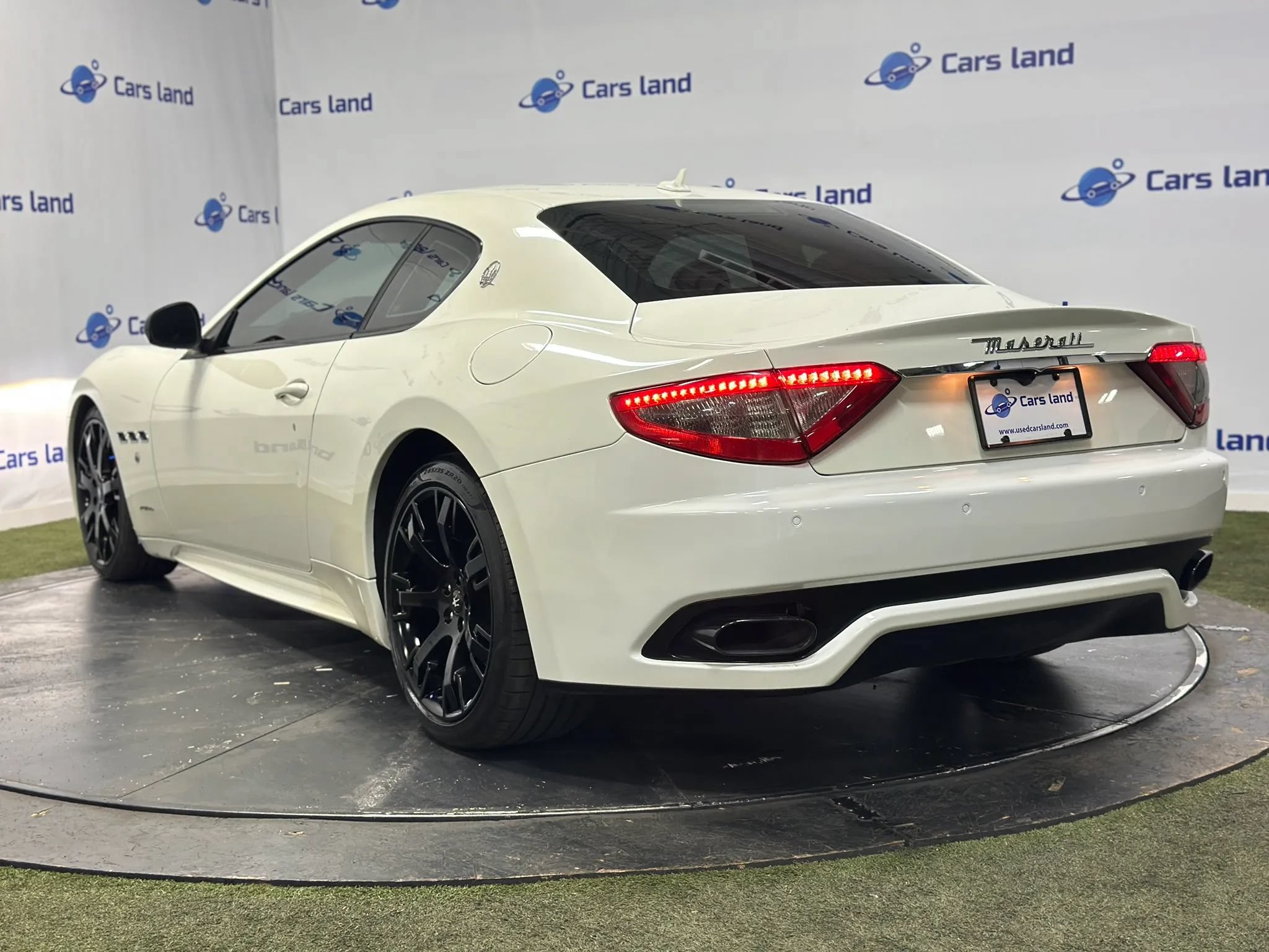 Used 2014 Maserati GranTurismo MC RWD image 5