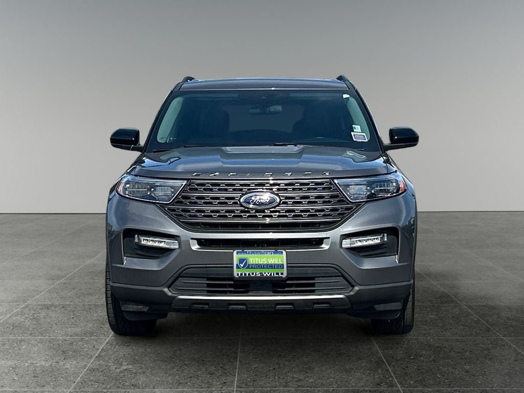 Used 2023 Ford Explorer XLT w/ Equipment Group 202A AWD/4WD image 2