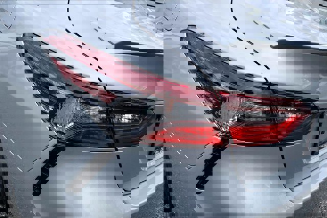 Used 2021 Toyota Camry SE image 28