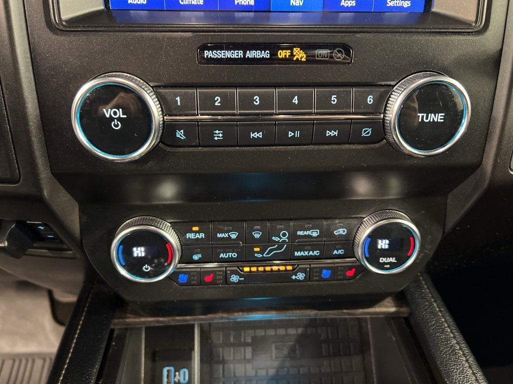 Certified 2020 Ford Expedition Limited w/ Special Edition Package image 13