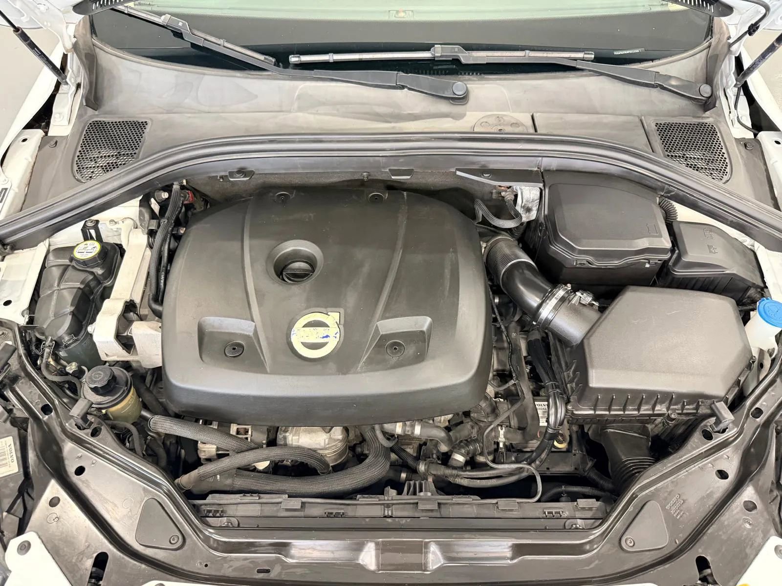 Used 2015 Volvo XC60 T5 Premier image 37