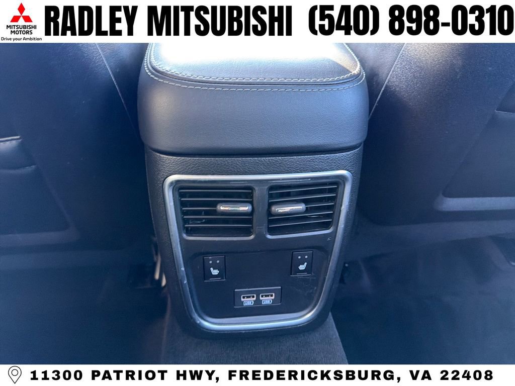 Used 2018 Dodge Charger GT image 11