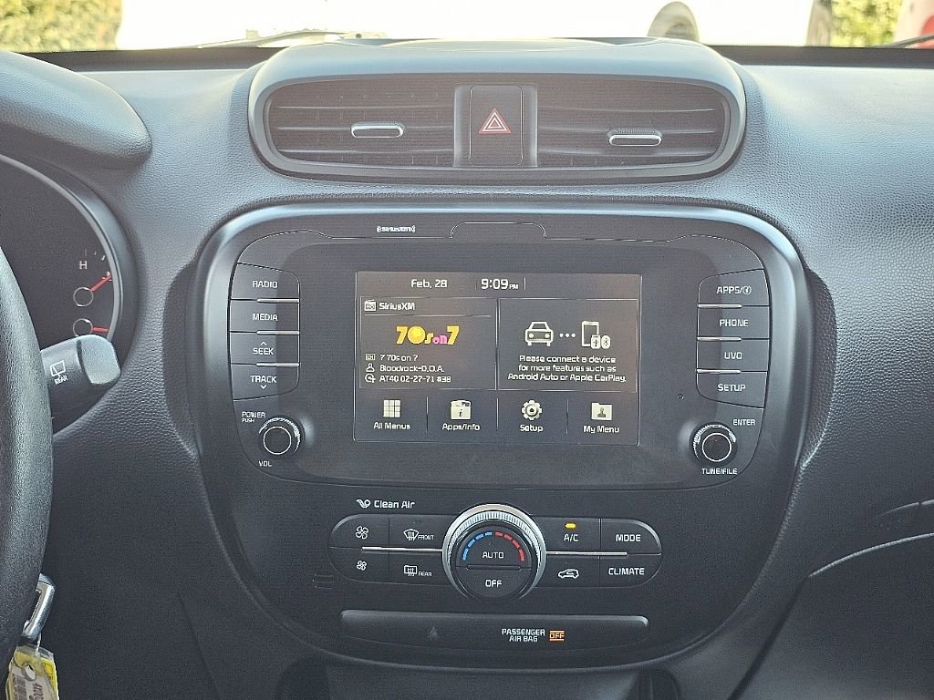 Used 2018 Kia Soul + image 27